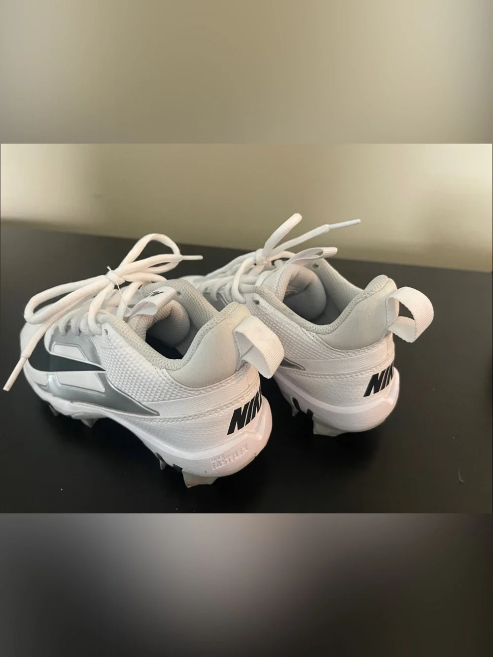 Nike White and Silver Alpha Football Cleats, Fastflex 2Y. Clean